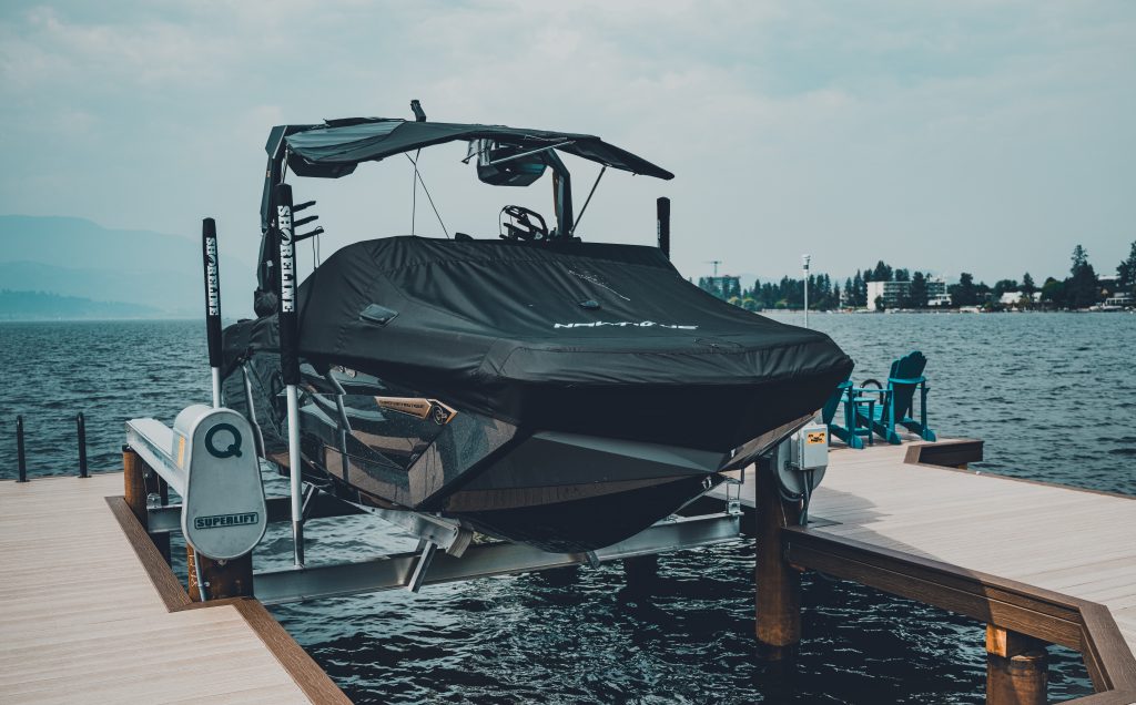 Book Boat Lift Service from Shoreline Pile Driving