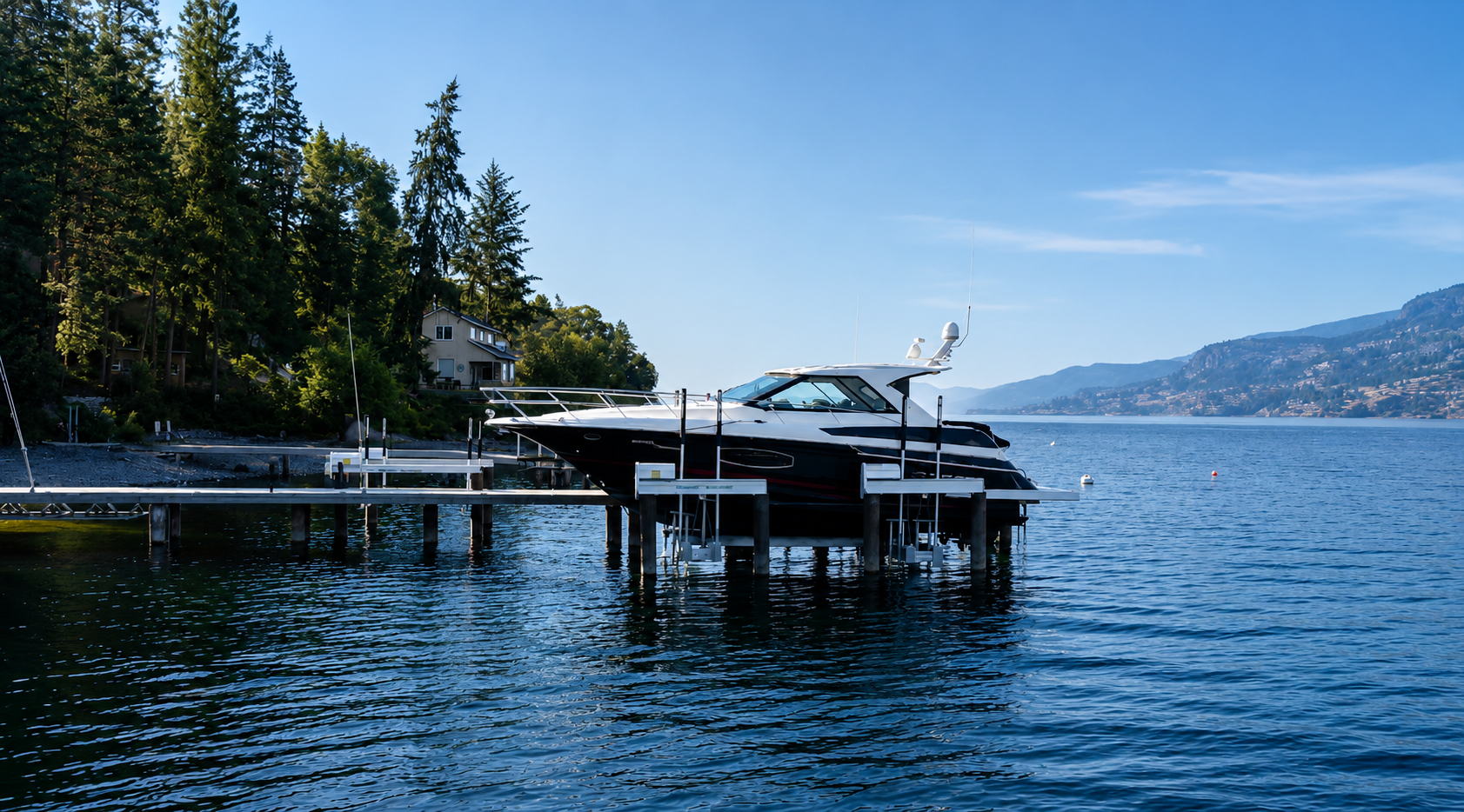 How to Choose the Right Boat Lift: A Complete Buying Guide